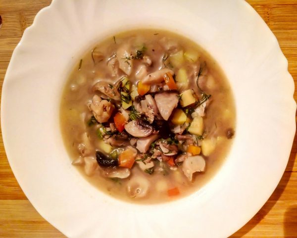 Грибной суп из шампиньонов и вешенок рецепт