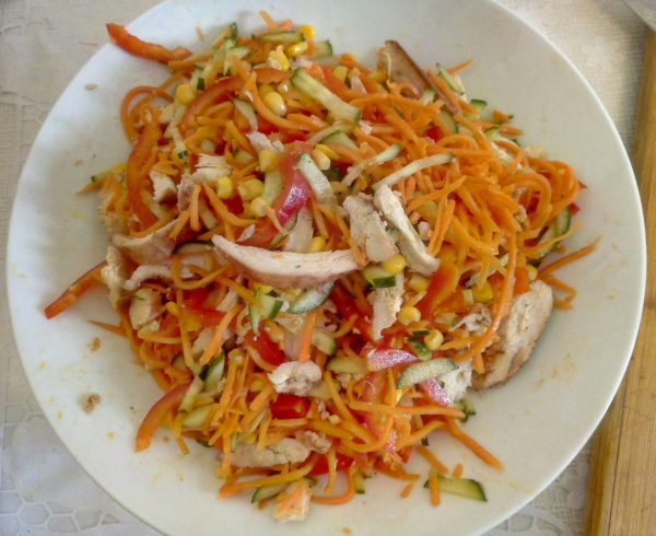 Салат с куриной грудкой и корейской морковью рецепт с фото пошагово