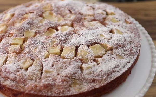 Вкусный сладкий пирог с яблоками и корицей рецепт