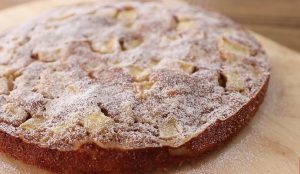 Вкусный и сладкий яблочный пирог с корицей рецепт с фото