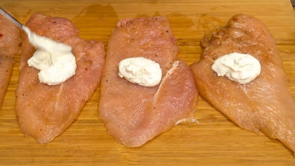 Куриные рулетики с сыром в духовке пошаговый рецепт с фото