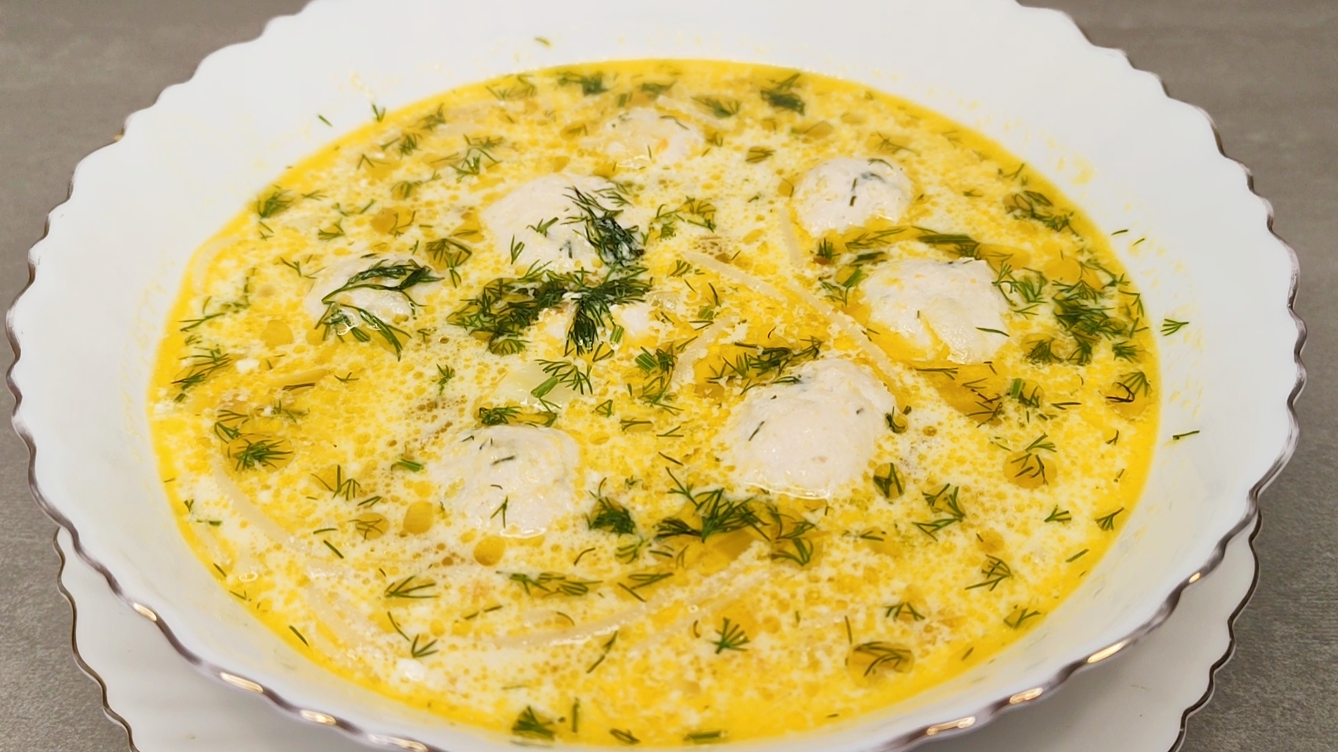 Вкусный и сытный суп с фрикадельками и вермишелью: пошаговый рецепт