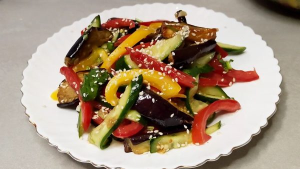 Салат с жареными баклажанами рецепт с фото и видео