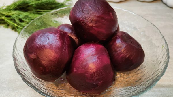 Салат из свеклы с грецкими орехами - пошаговый рецепт с фото